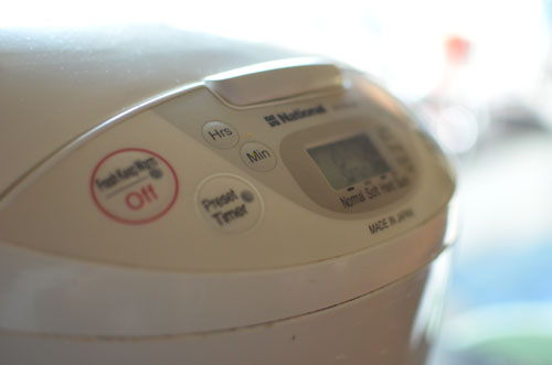 http://www.hiwhy.com/wp-content/uploads/2012/03/rice-cooker.jpg